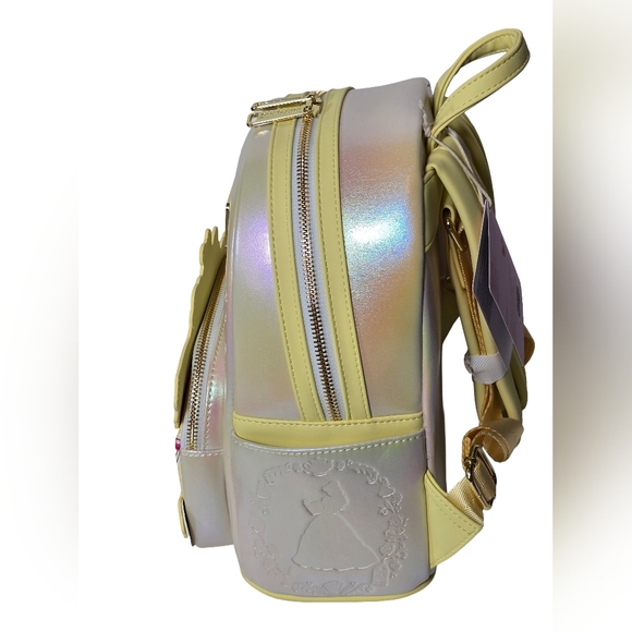 Loungefly Disney Beauty and the Beast Belle Cake Mini Backpack Nwt - Picture 2 of 6
